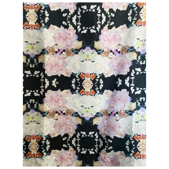 H&M Sleeveless Floral Top | Size 8 - Picture 4 of 4